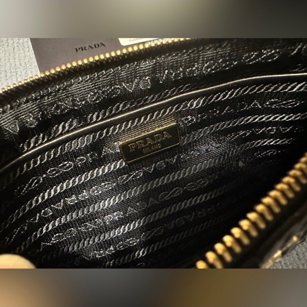 👜SOLD👛PRADA Authentic Nappa Black Leather Wristlet - Picture 4 of 5